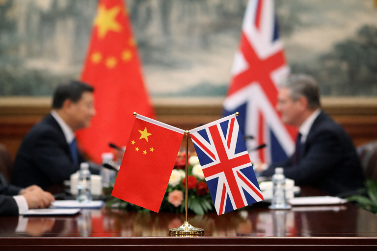 Xi and Starmer deepen cooperation on trade, visas, and technology amid visit